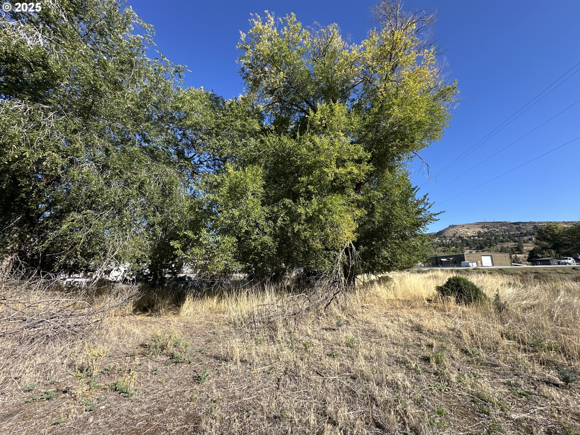 St-johnday Northeast 7th Street John Day, OR 97845 - Photo 24 of 33 a view of lake view