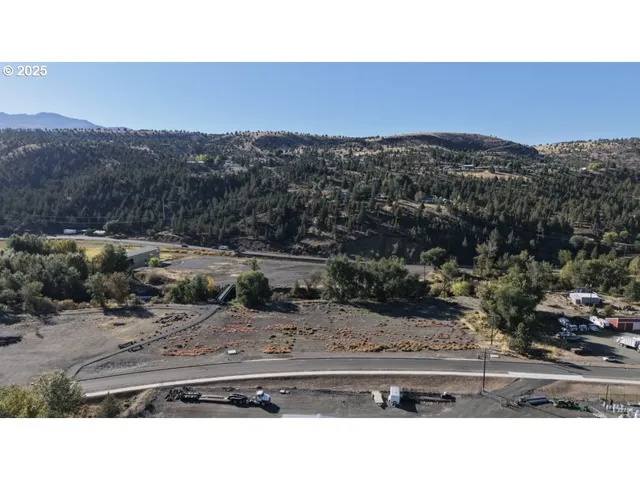 $180,000 | St-johnday Northeast 7th Street, John Day, OR 97845