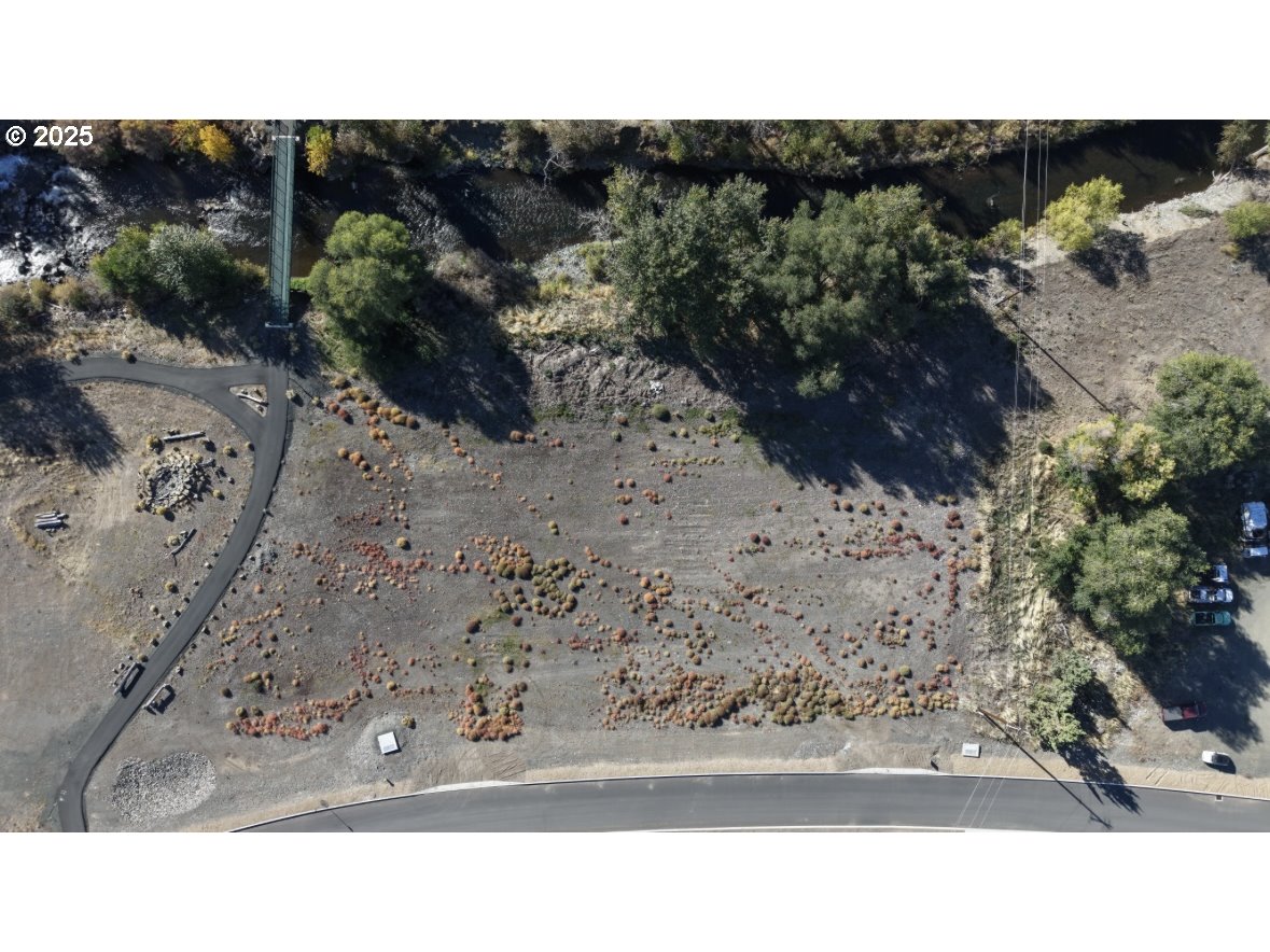 St-johnday Northeast 7th Street John Day, OR 97845 - Photo 32 of 33 a black and white photo of a house
