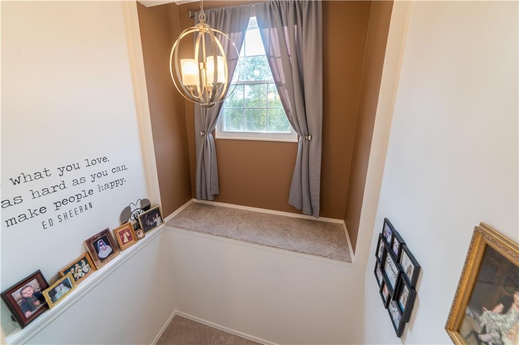 84 Cortland Drive West McKees Rocks, PA 15136 - Photo 11 of 25