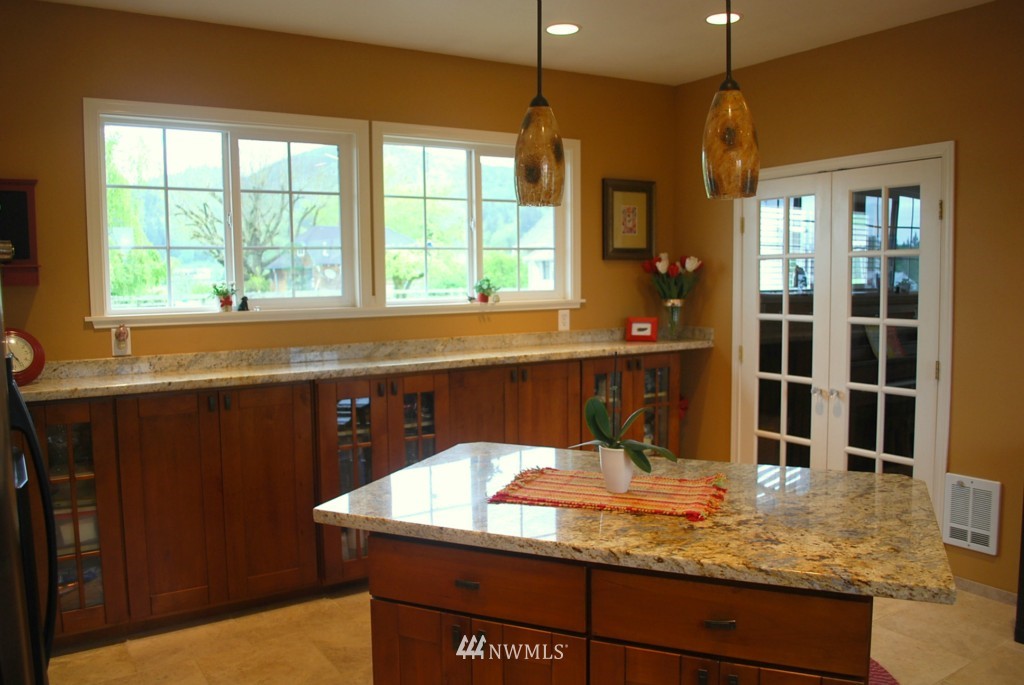 8048 District Line Road Burlington, WA 98233 - Photo 17 of 25 Gallery Image 17