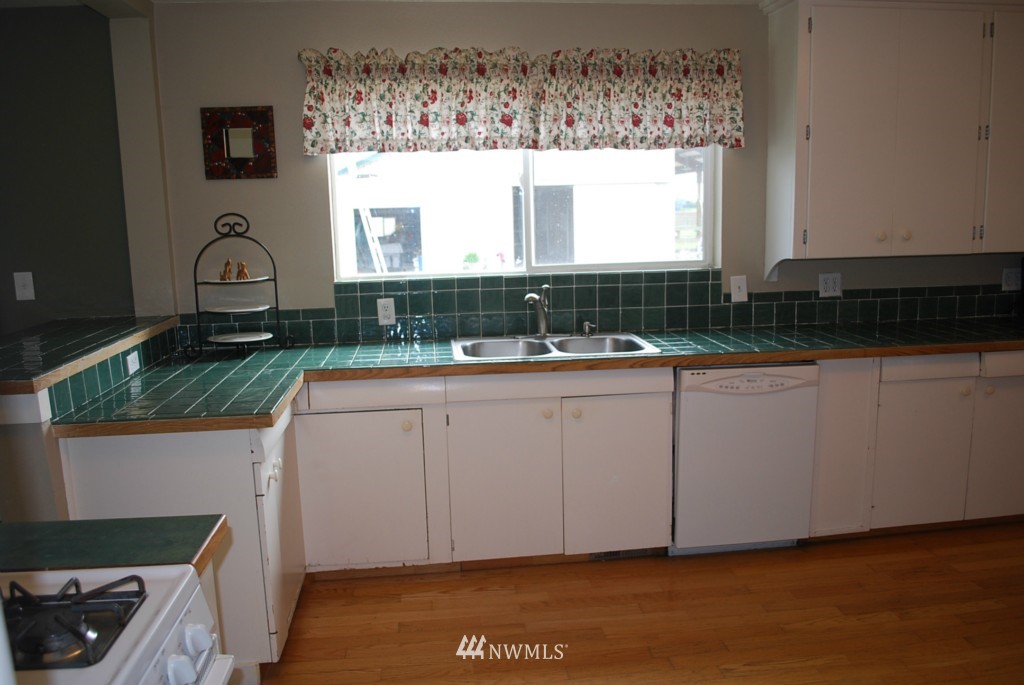 8048 District Line Road Burlington, WA 98233 - Photo 6 of 25 Gallery Image 6
