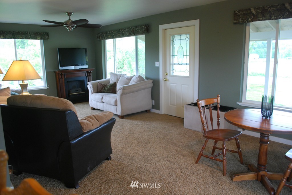 8048 District Line Road Burlington, WA 98233 - Photo 7 of 25 Gallery Image 7