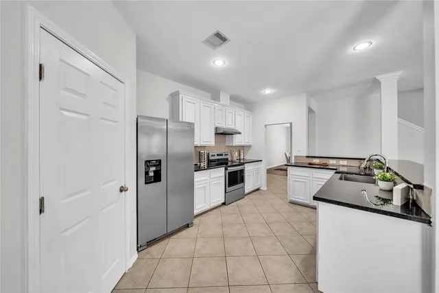 a view of utility room