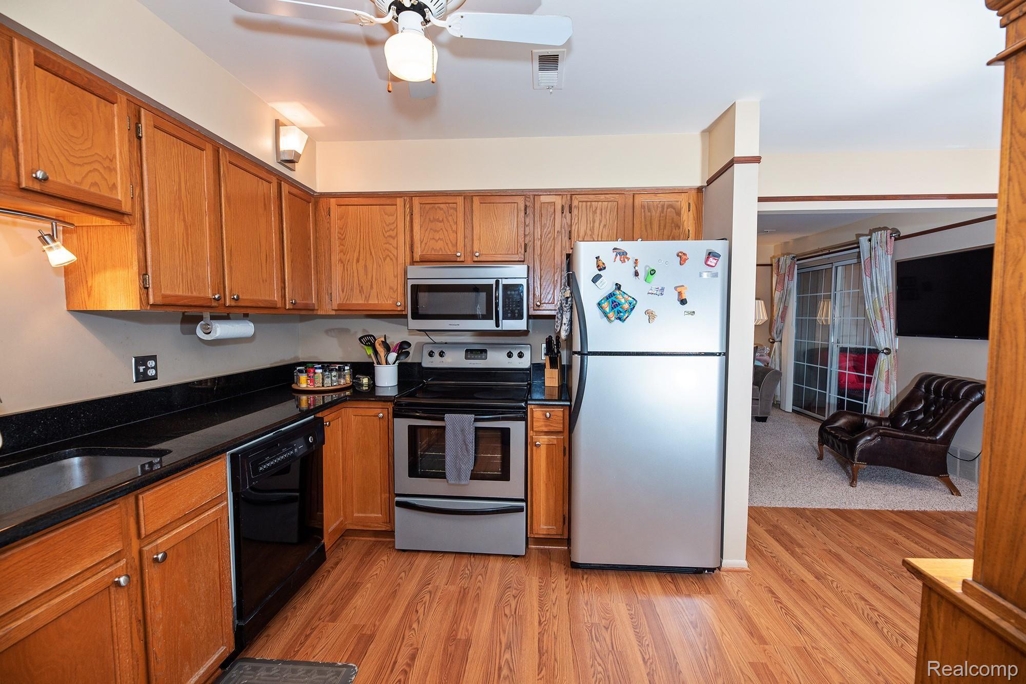 450 Baldwin Avenue, Unit 52 Rochester, MI 48307 - Photo 7 of 24 Baldwin 07.jpg