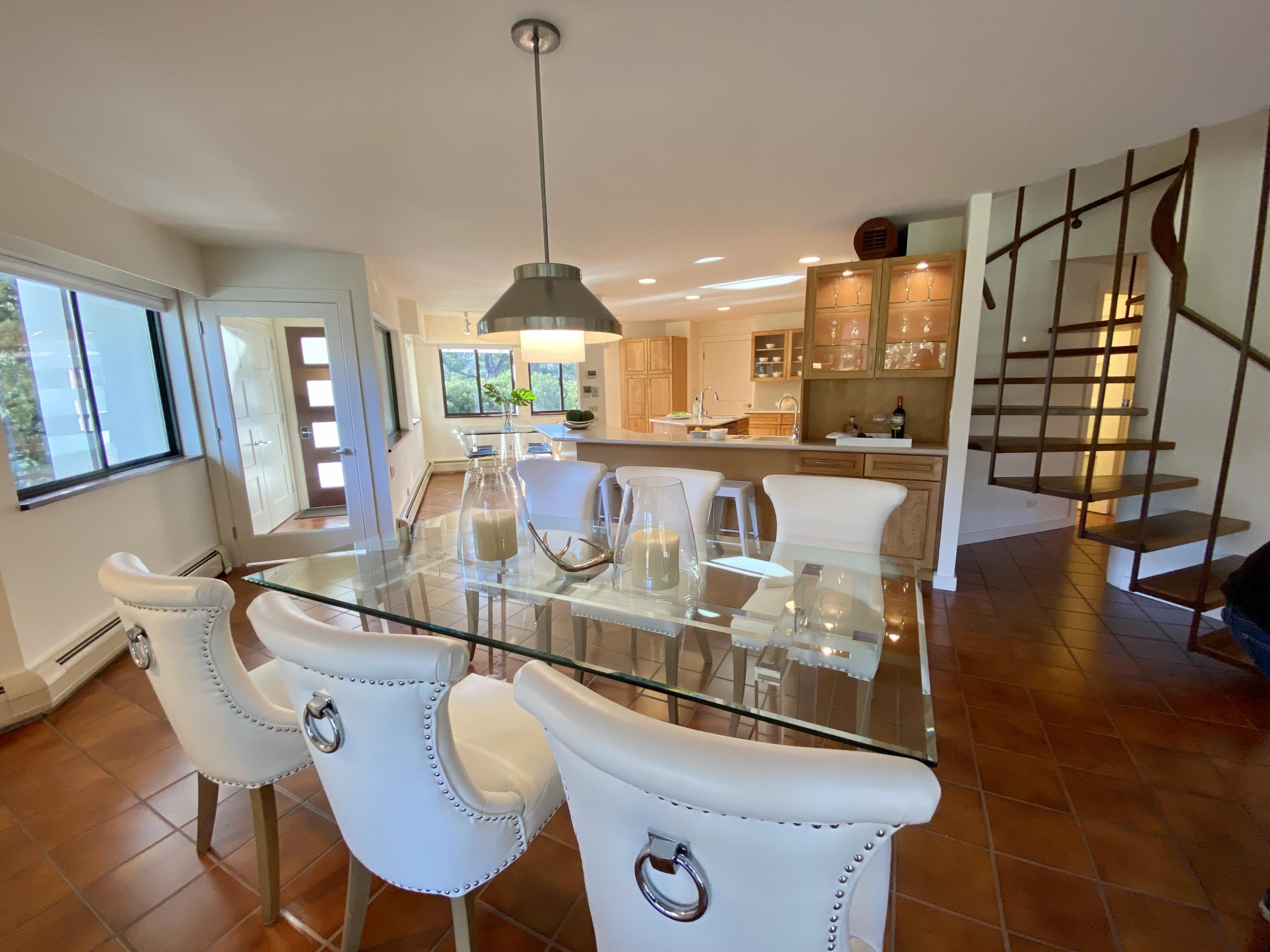 962 Silvermine Road New Canaan, CT 06840 - Photo 3 of 39 silverpic