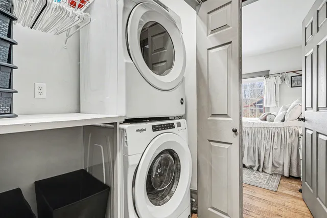 $605,000 | 18939 I Drive North, Marshall, MI 49068