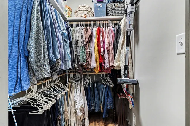 $605,000 | 18939 I Drive North, Marshall, MI 49068