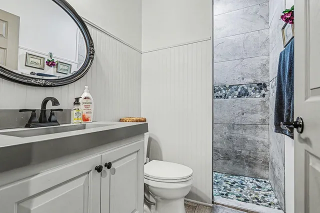 $605,000 | 18939 I Drive North, Marshall, MI 49068