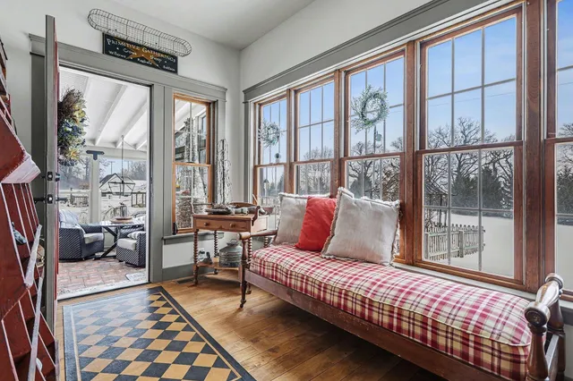 $605,000 | 18939 I Drive North, Marshall, MI 49068