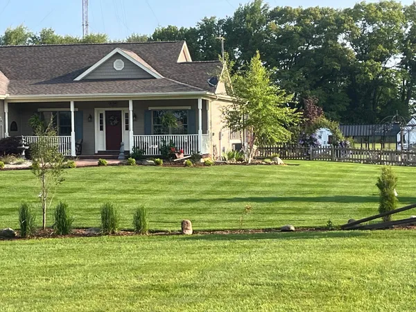 $605,000 | 18939 I Drive North, Marshall, MI 49068