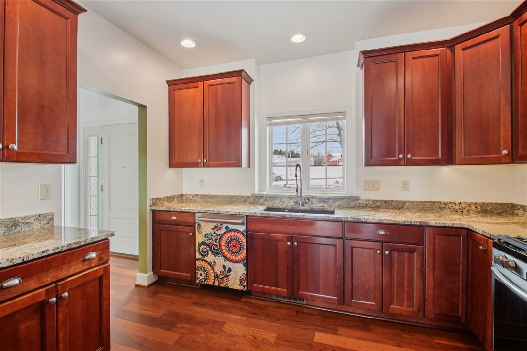 3636 Lincoln Hill Road Hopewell, NY 14424 - Photo 7 of 39