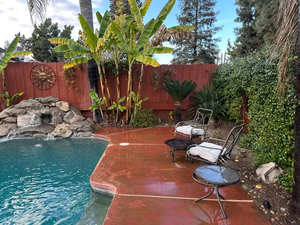 $460,000 | 394 South Oak Drive, Reedley, CA 93654