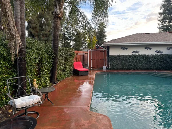 $460,000 | 394 South Oak Drive, Reedley, CA 93654