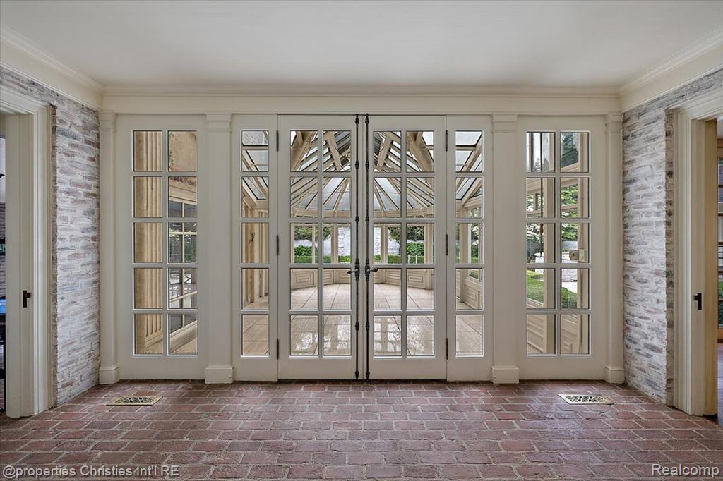 237 Lake Shore Road Grosse Pointe Farms, MI 48236 - Photo 42 of 98 Gallery Image 42