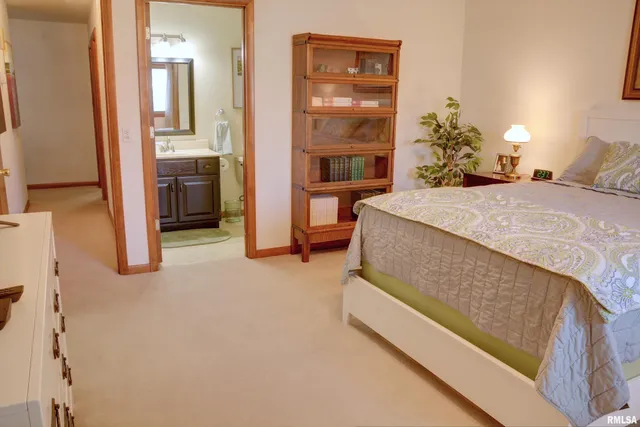 $150,000 | 217 Scotch Pine Drive, Macomb, IL 61455