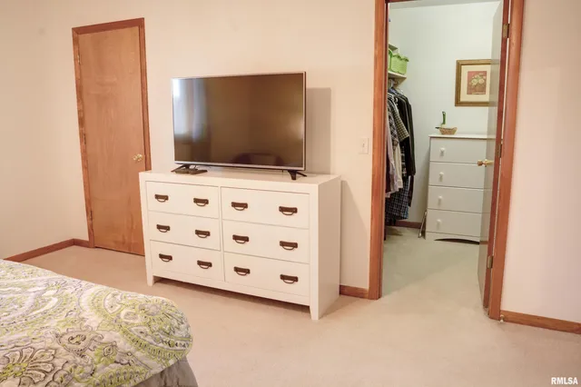 $150,000 | 217 Scotch Pine Drive, Macomb, IL 61455