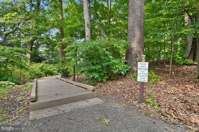 $484,500 | 5902 Mt Eagle Drive, Unit 1501, Alexandria, VA 22303