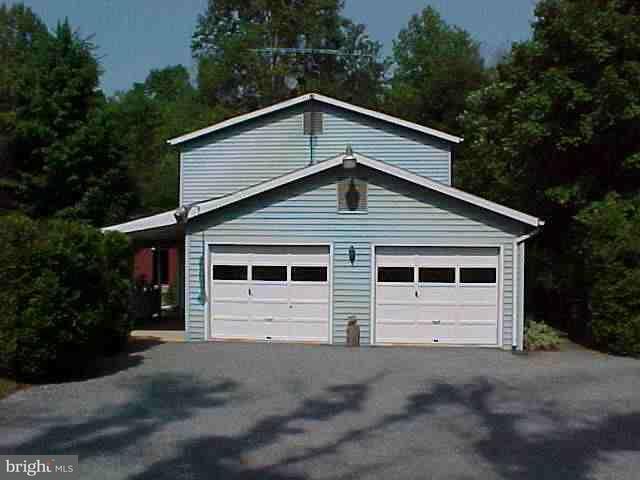 295 Robson Road Dillsburg, PA 17019 - Photo 2 of 5