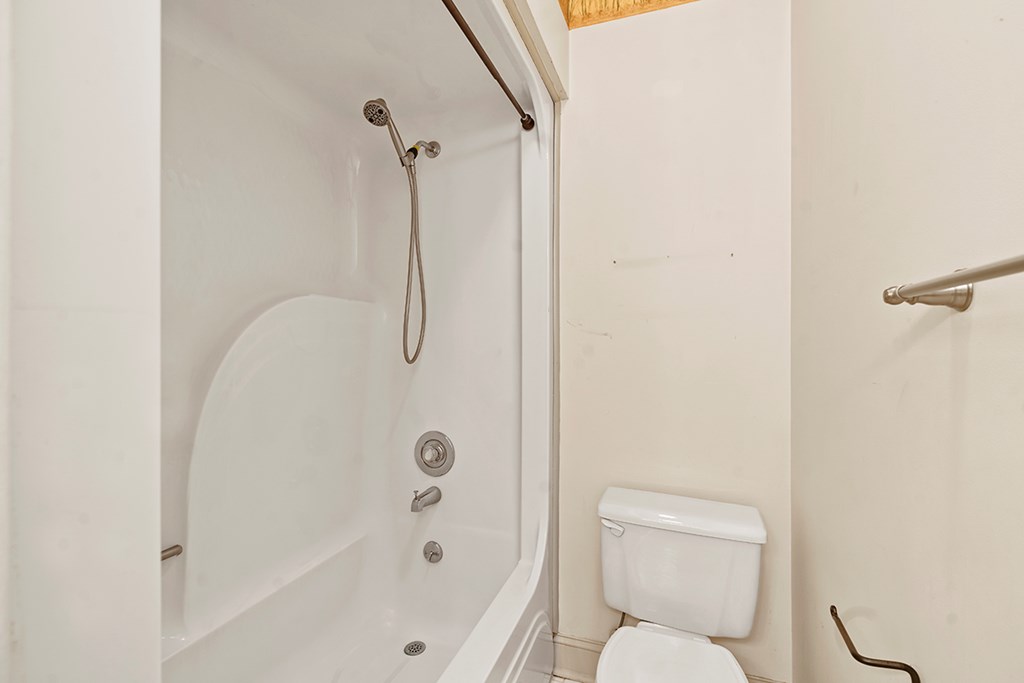 106 Village Road Greenwood, SC 29649 - Photo 22 of 38 Gallery Image 22