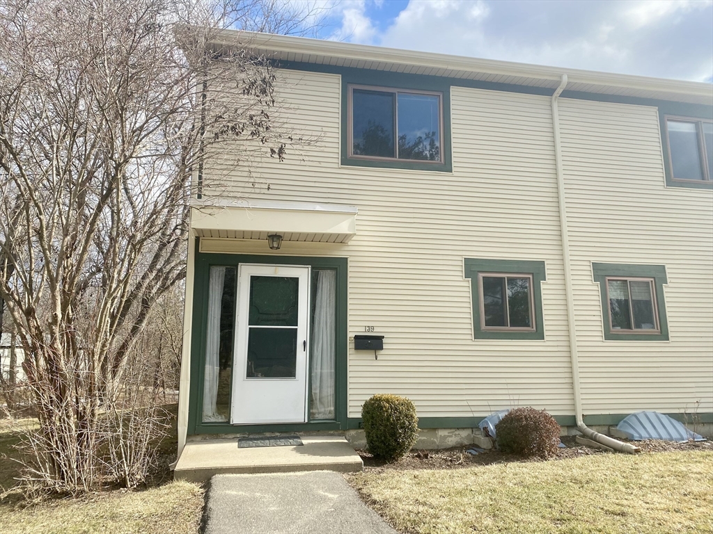 170 East Hadley Road, Unit 139 Amherst, MA 01002 - Photo 2 of 16
