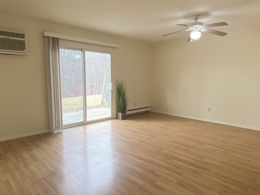 170 East Hadley Road, Unit 139 Amherst, MA 01002 - Photo 5 of 16