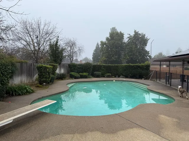 $479,950 | 1389 West Warner Avenue, Fresno, CA 93711