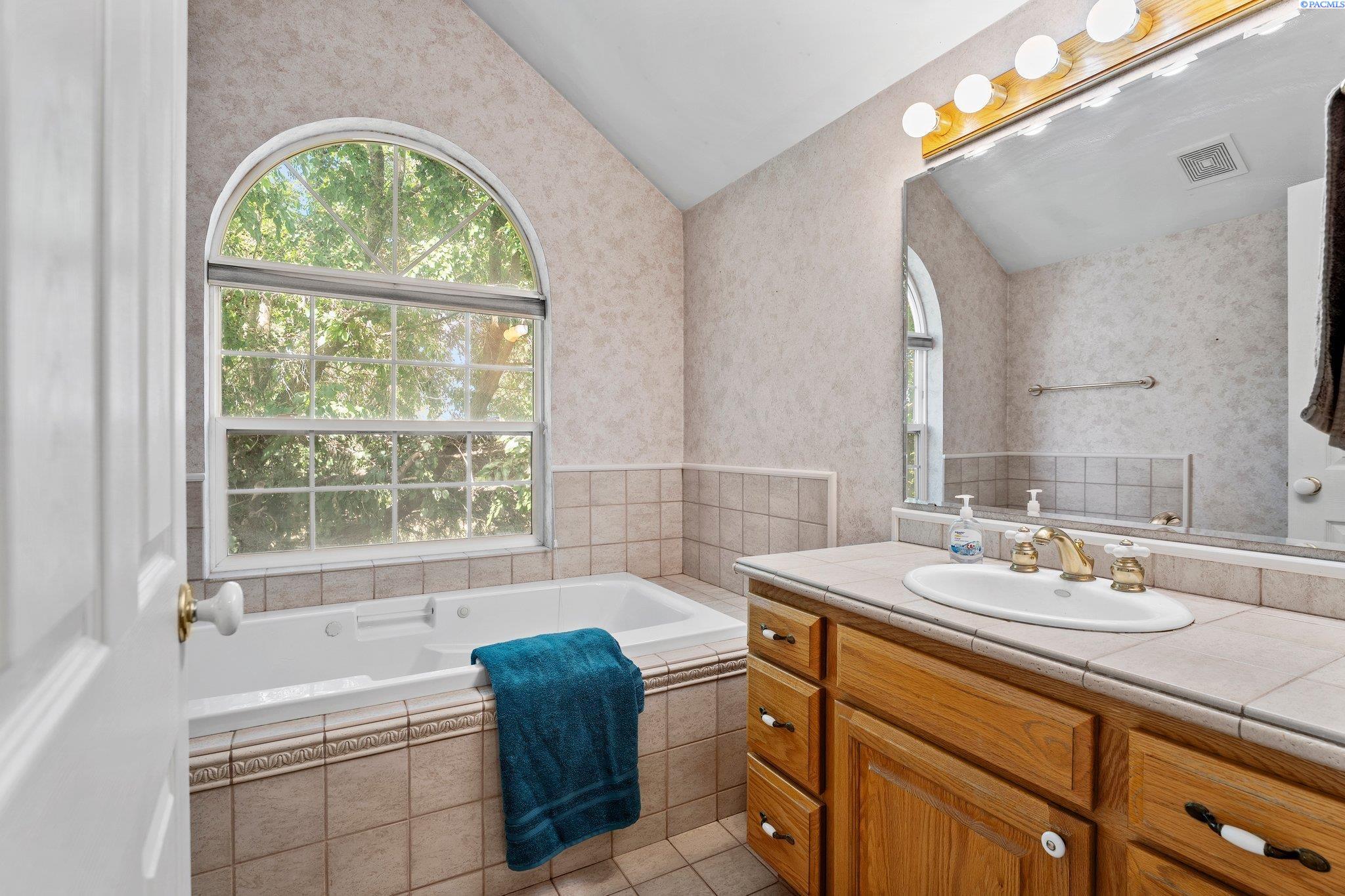 1121 Scoon Road Sunnyside, WA 98944 - Photo 24 of 39 Gallery Image 24