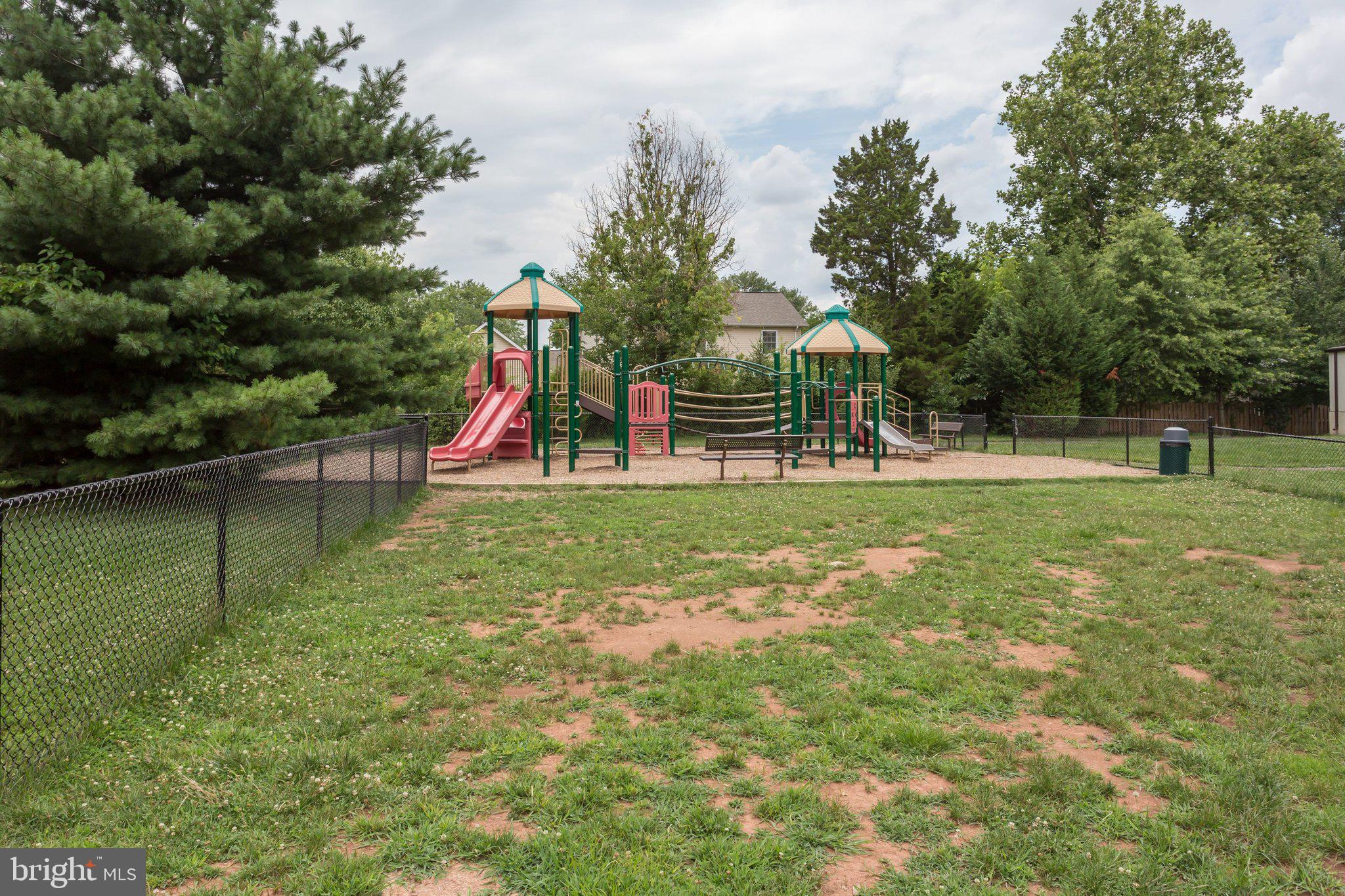 12888 Grays Pointe Road, Unit A Fairfax, VA 22033 - Photo 31 of 36