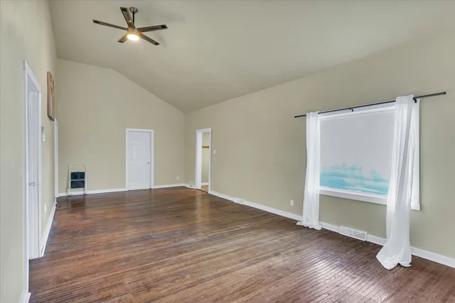 $124,500 | 301 South Douglas Street, Villa Grove, IL 61956