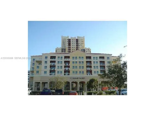$2,350 | 7350 Southwest 89th Street, Unit 505S, Miami, FL 33156
