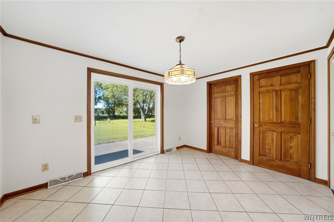 535 Seneca Creek Road West Seneca, NY 14224 - Photo 13 of 49