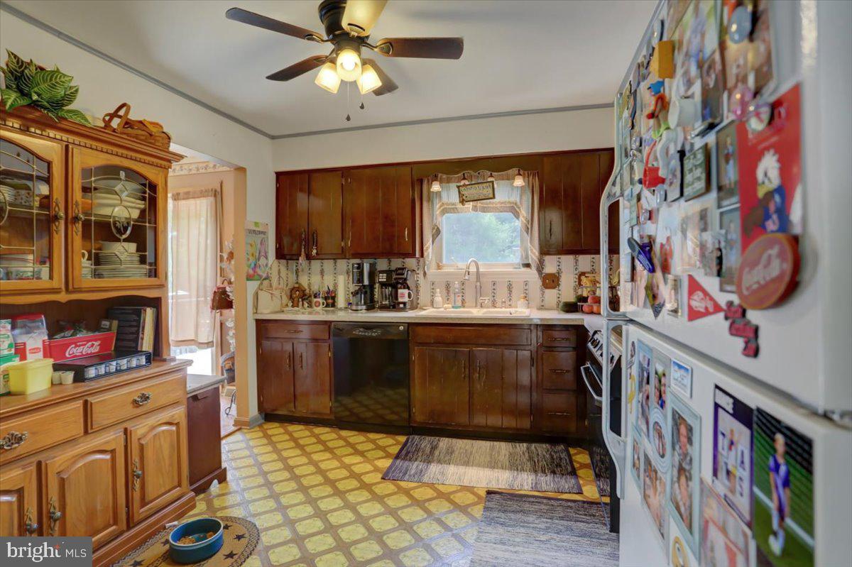 2132 Circle Road Carlisle, PA 17013 - Photo 15 of 34 Gallery Image 15