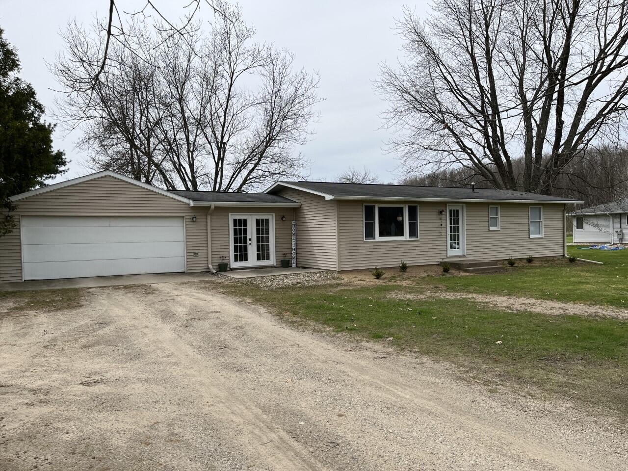 9675 Fitzner Road Lakeview, MI 48850 - Photo 3 of 28 thumbnail_IMG_6034