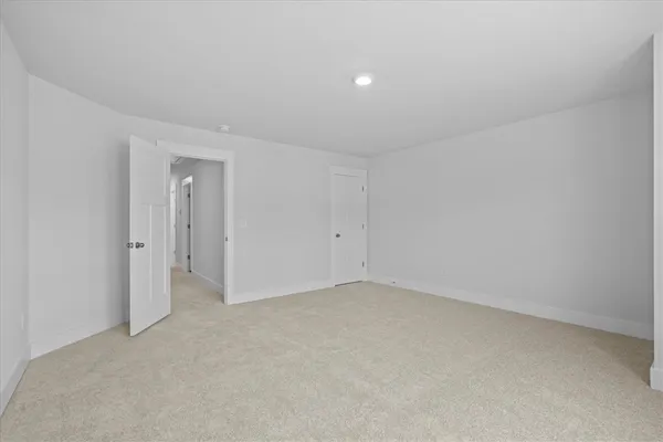 $299,990 | 405 Crestcreek Drive, Anderson, SC 29621