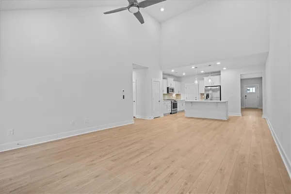 $299,990 | 405 Crestcreek Drive, Anderson, SC 29621