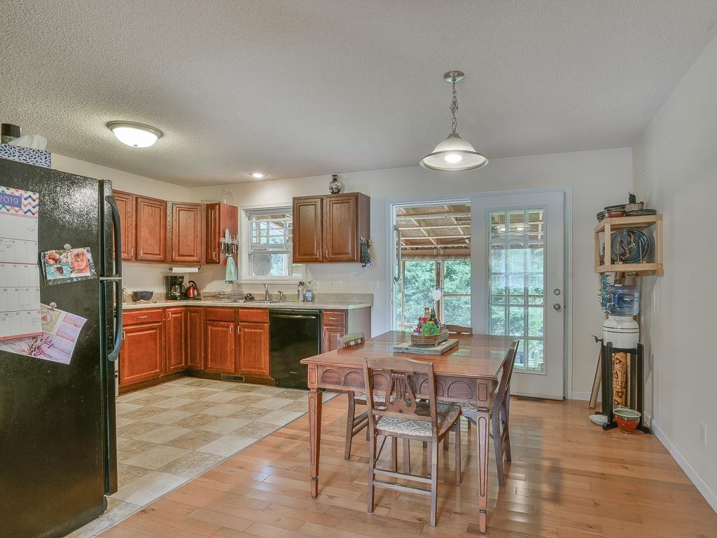 514 Jobe Road Elizabethton, TN 37643 - Photo 8 of 30 Photo 8