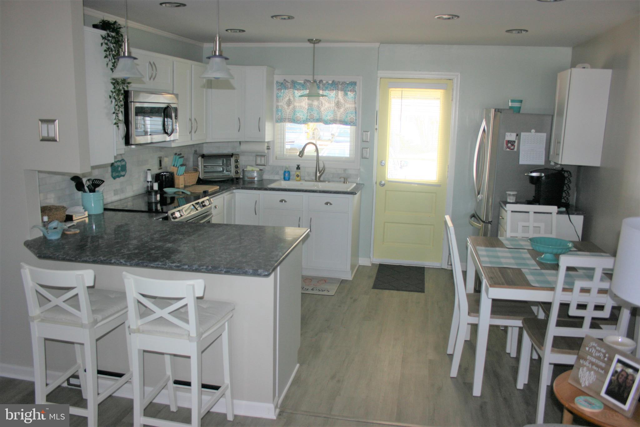 1407 Shore Road Baltimore, MD 21220 - Photo 2 of 26