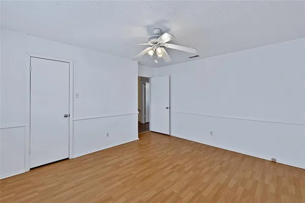 $2,200 | 5426 Winton Street, Dallas, TX 75206