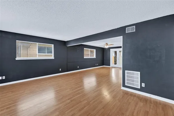 $2,200 | 5426 Winton Street, Dallas, TX 75206