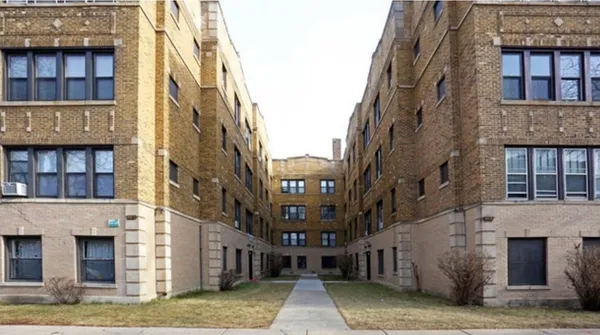 $1,450 | 4823 North Springfield Avenue, Unit 2E, Chicago, IL 60625