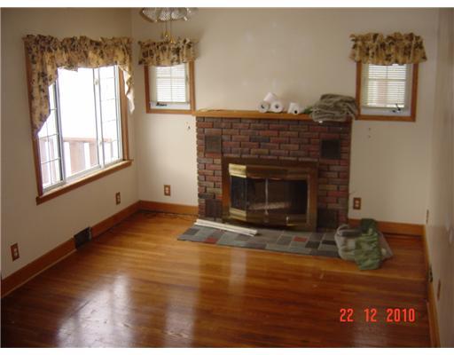 734 Mercer Road Greenville, PA 16125 - Photo 3 of 13 Interior Space/Layout.