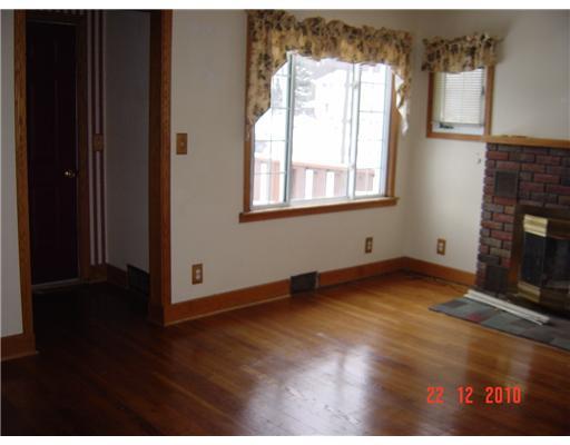 734 Mercer Road Greenville, PA 16125 - Photo 5 of 13 Interior Space/Layout.