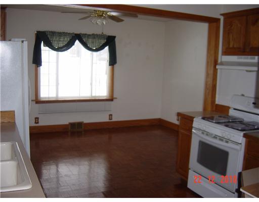 734 Mercer Road Greenville, PA 16125 - Photo 7 of 13 Interior Space/Layout.
