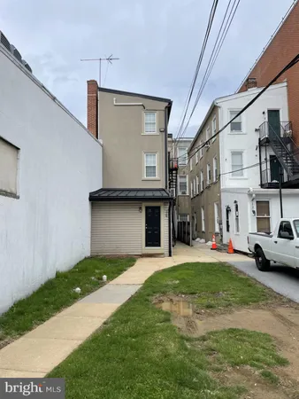 $1,800 | 126 West Market Street, Unit 3, West Chester, PA 19382