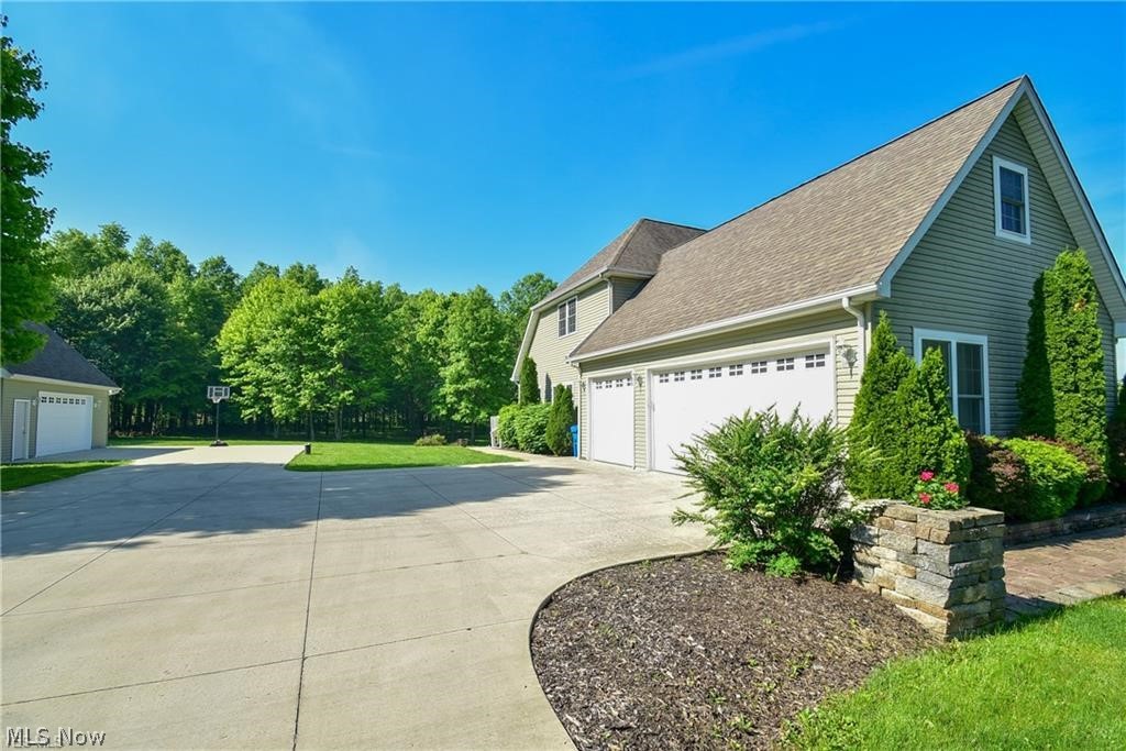 3145 Hallock Young Road Warren, OH 44481 - Photo 2 of 34 Gallery Image 2