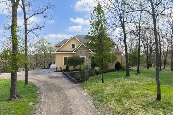 $729,950 | 25080 State Avenue, Tonganoxie, KS 66086