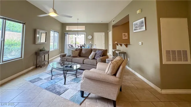 $1,395 | 8985 South Durango Drive, Unit 1087, Las Vegas, NV 89113