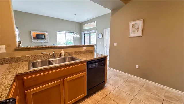 $1,395 | 8985 South Durango Drive, Unit 1087, Las Vegas, NV 89113