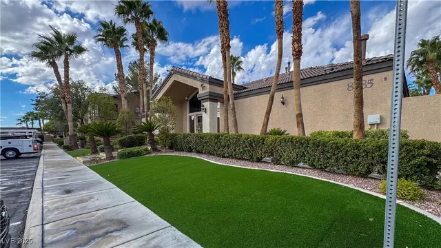 $1,395 | 8985 South Durango Drive, Unit 1087, Las Vegas, NV 89113